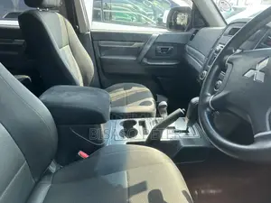 Mitsubishi Pajero 3.0 2009 Silver