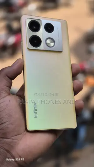 Infinix Note 40 Pro 256 GB Yellow
