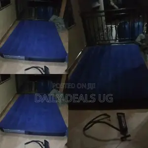 Inflatable Air Mattress With Free Pump