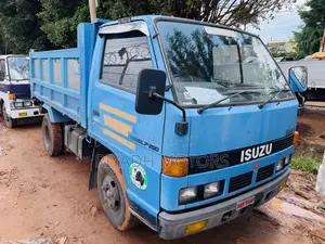 Isuzu Dumper 4BE1