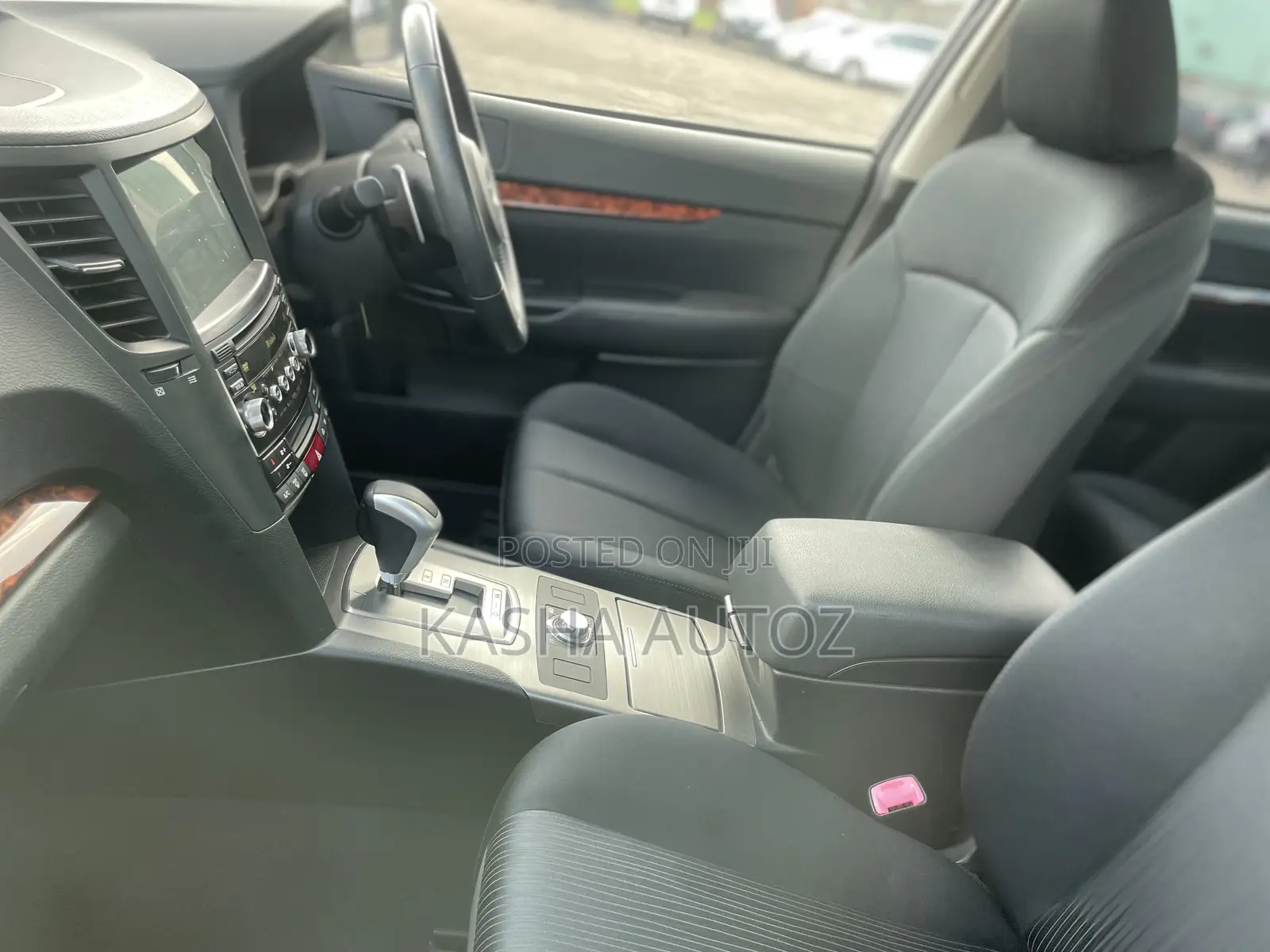 Subaru Legacy 2010 White