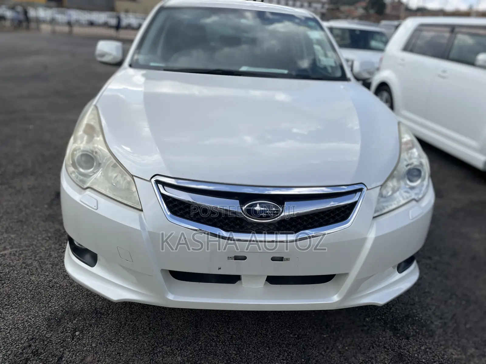 Subaru Legacy 2010 White