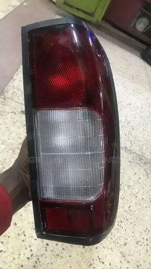 Backlights Nissan Hardbody