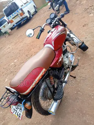 Bajaj Boxer 100 2023 Red