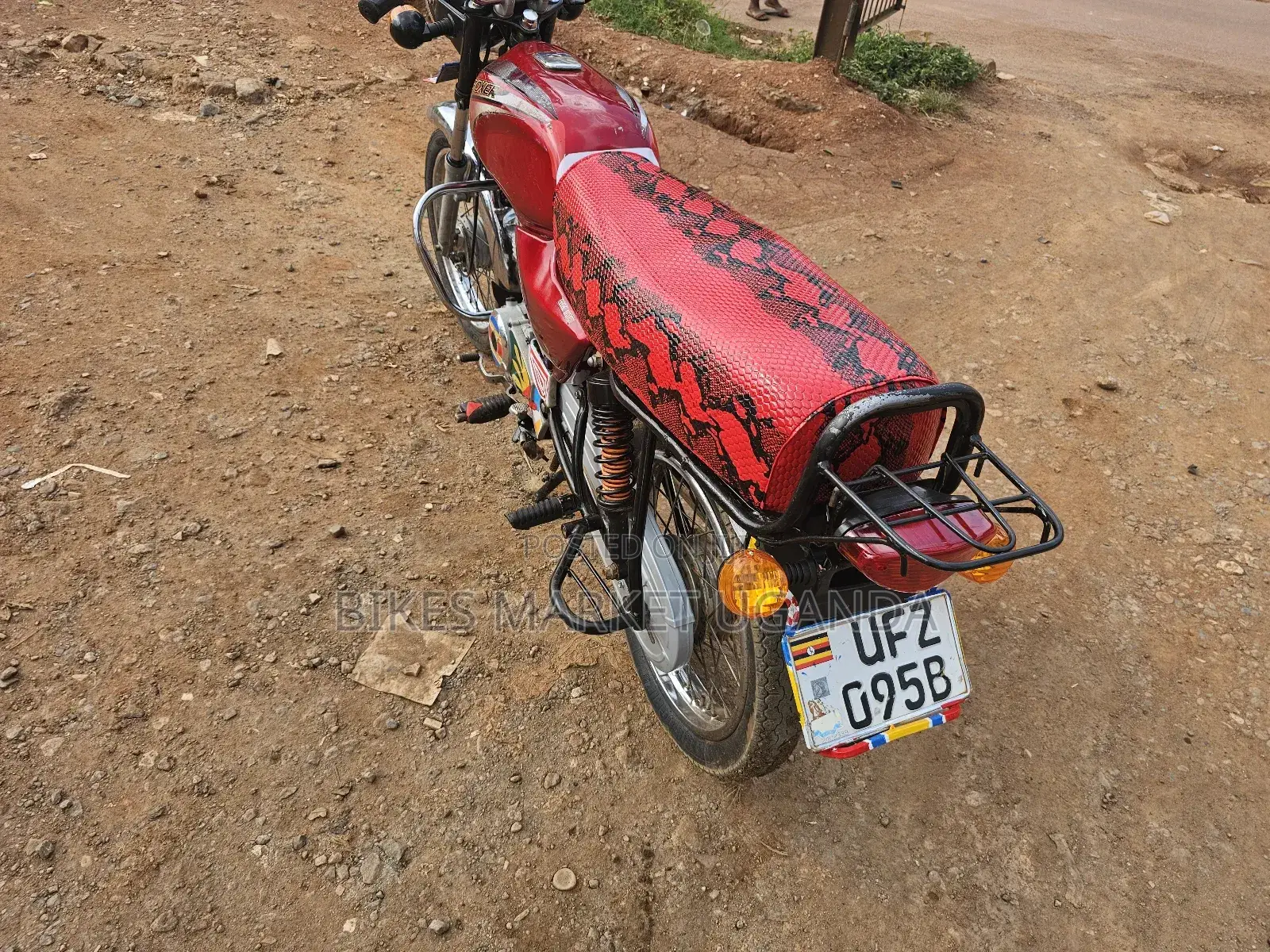 Bajaj Boxer 2023 Red