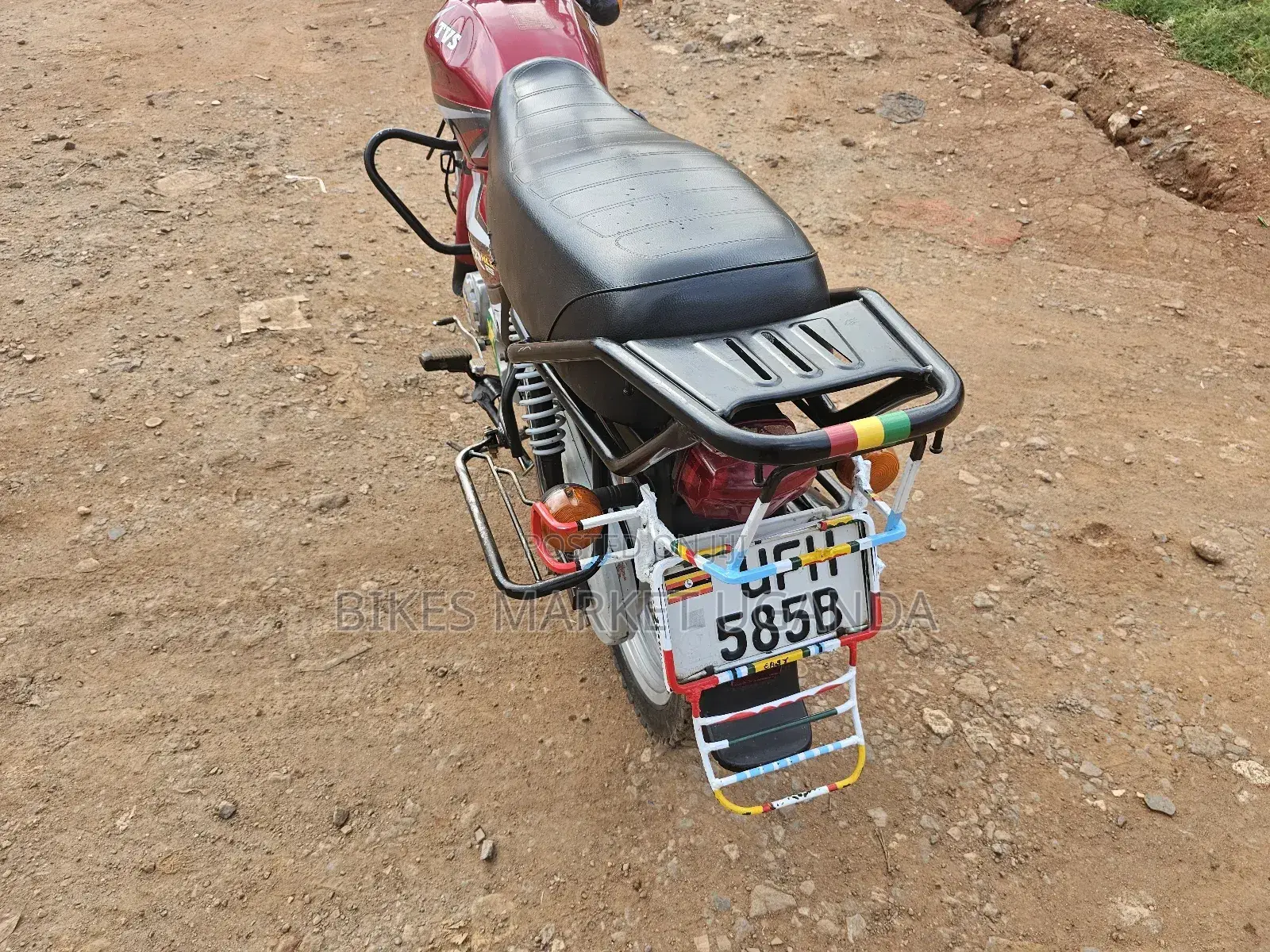 TVS HLX 125 2022 Red