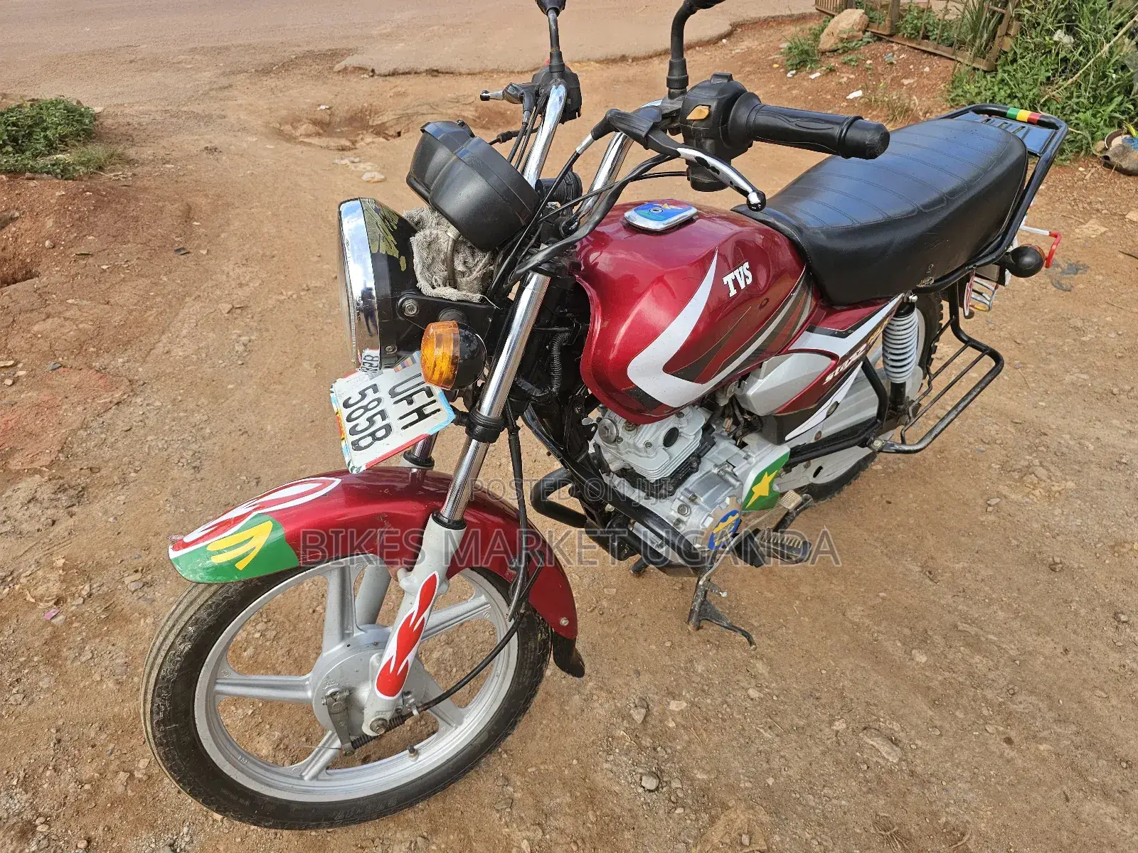 TVS HLX 125 2022 Red