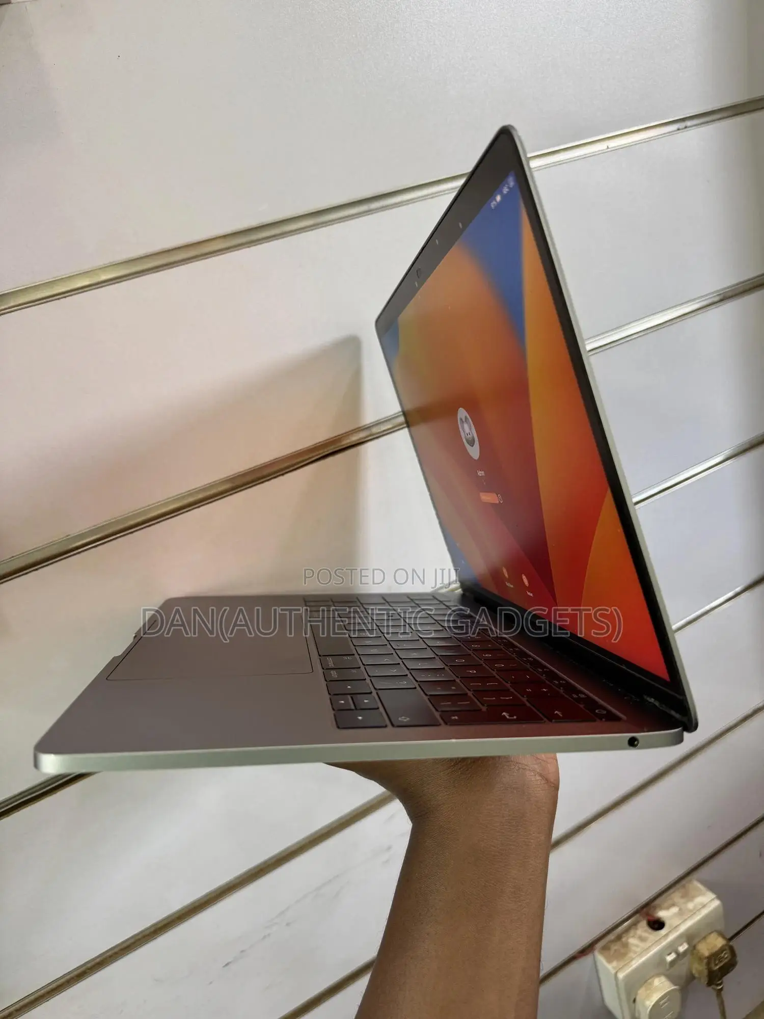 Laptop Apple MacBook Pro 2017 16GB Intel Core I5 SSD 256GB