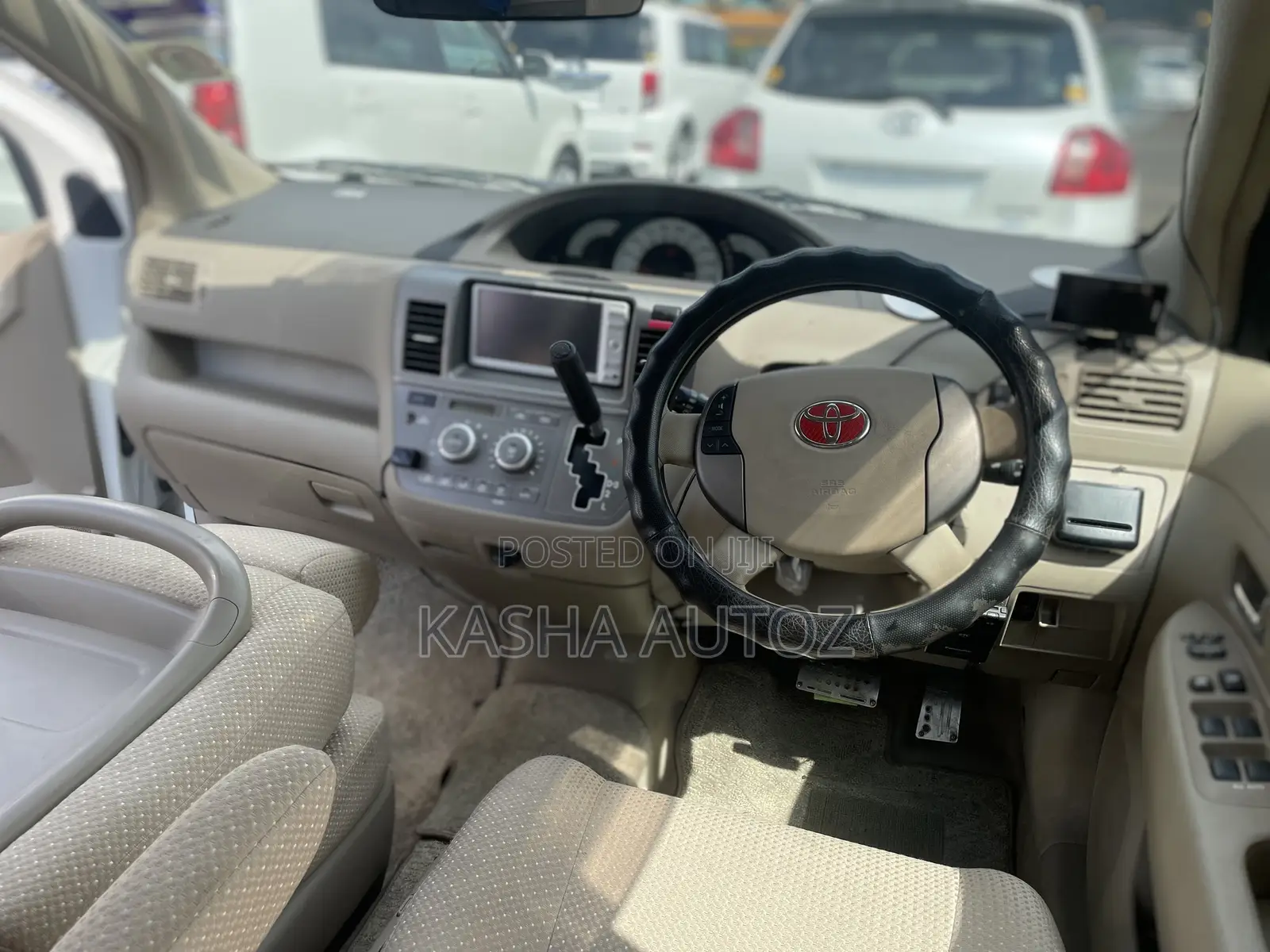 Toyota Raum 2010 White