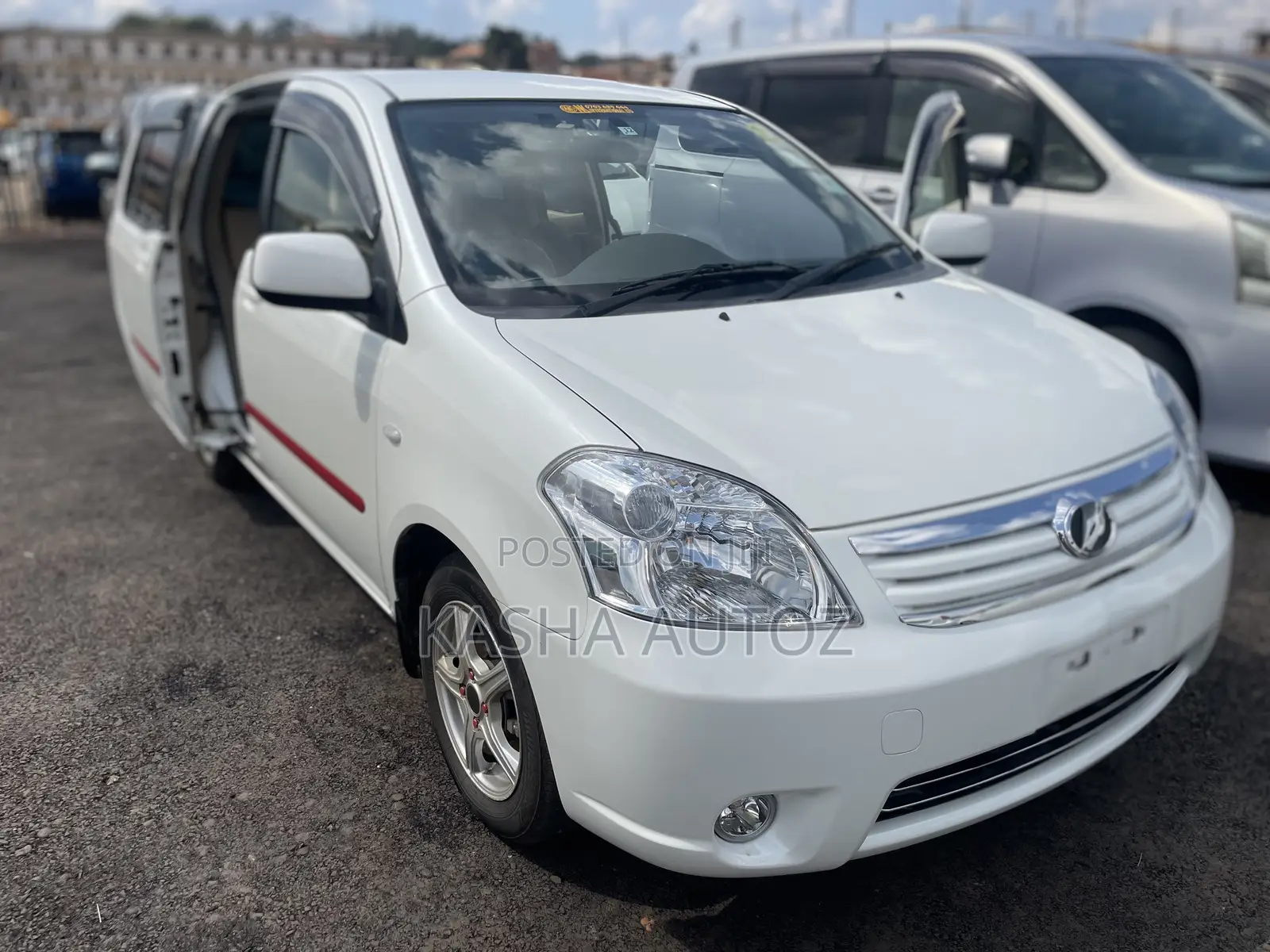 Toyota Raum 2010 White