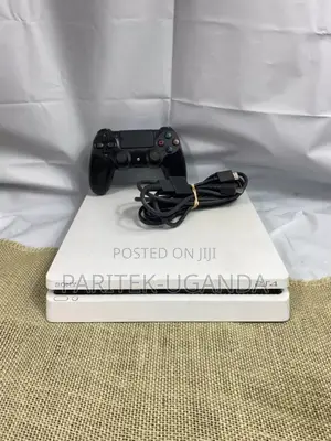 Sony Playstation 4 - White Chipped With 01 Game