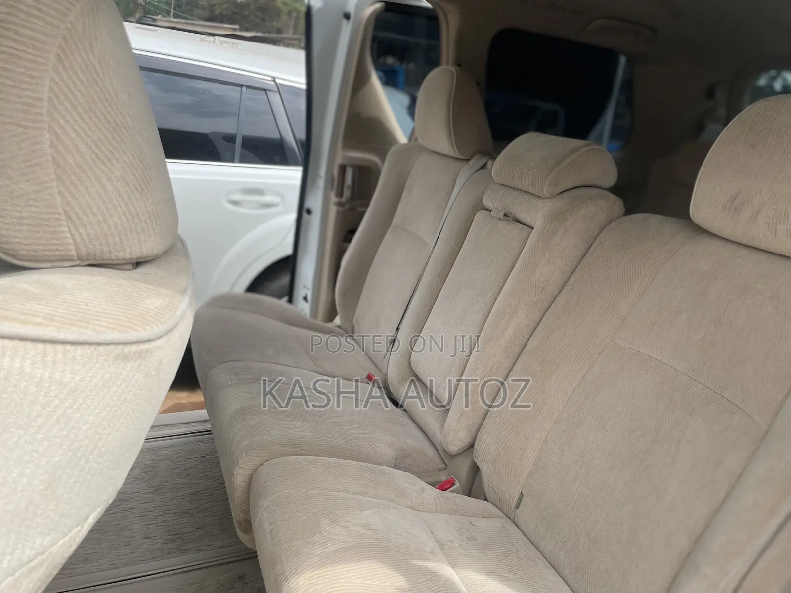 Toyota Alphard 2010 White