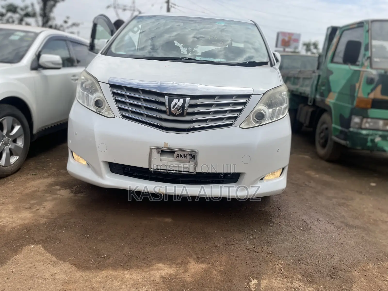 Toyota Alphard 2010 White