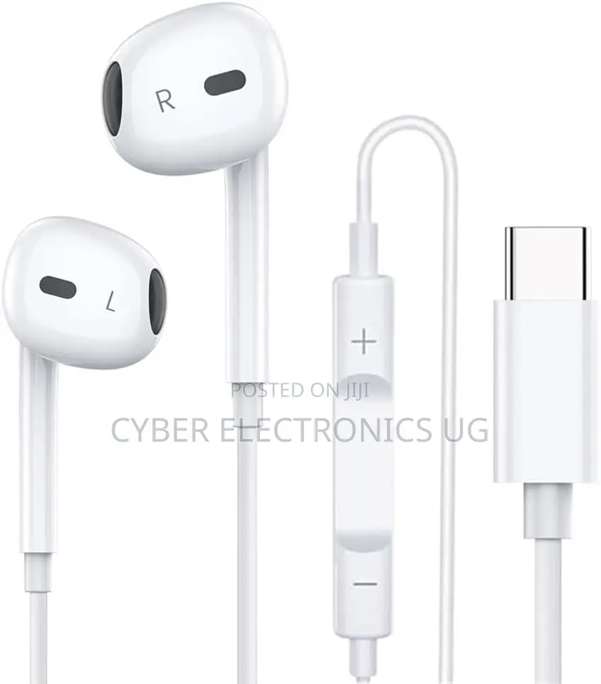 Type C Earphones Compatible With Most Type C Jack Devices