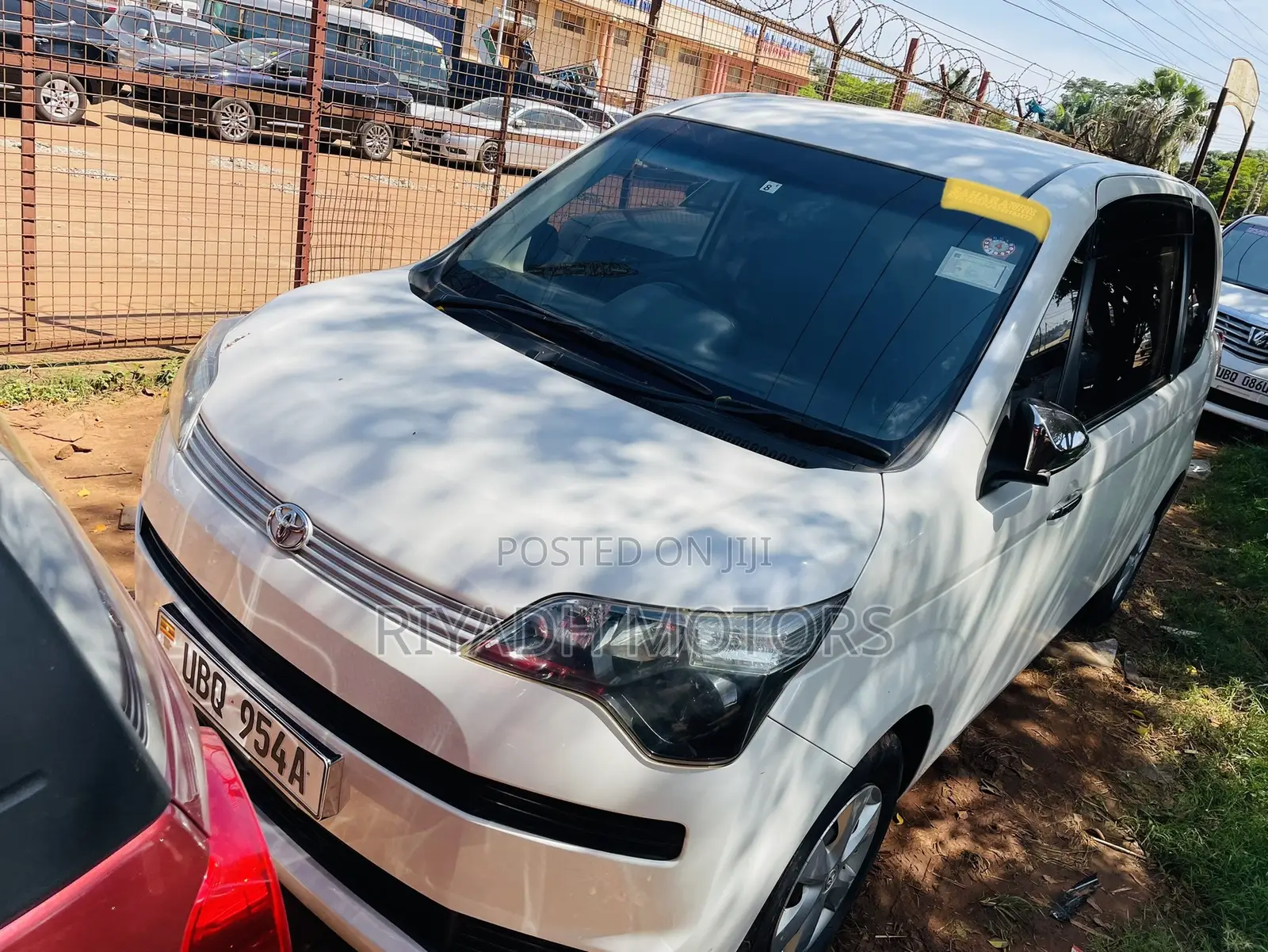 Toyota Spade 1.5 2014 White