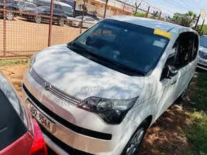 Toyota Spade 1.5 2014 White