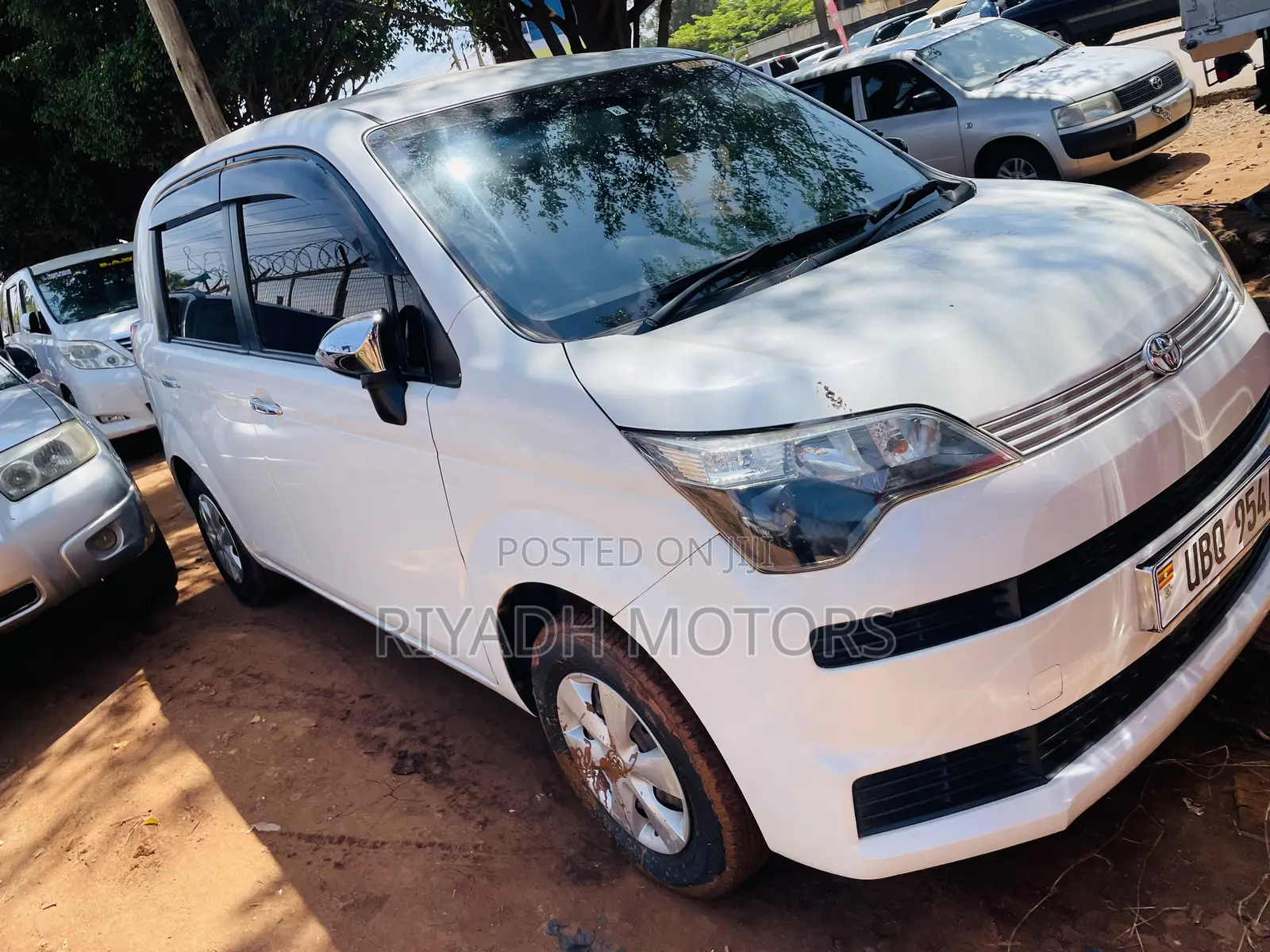 Toyota Spade 1.5 2014 White