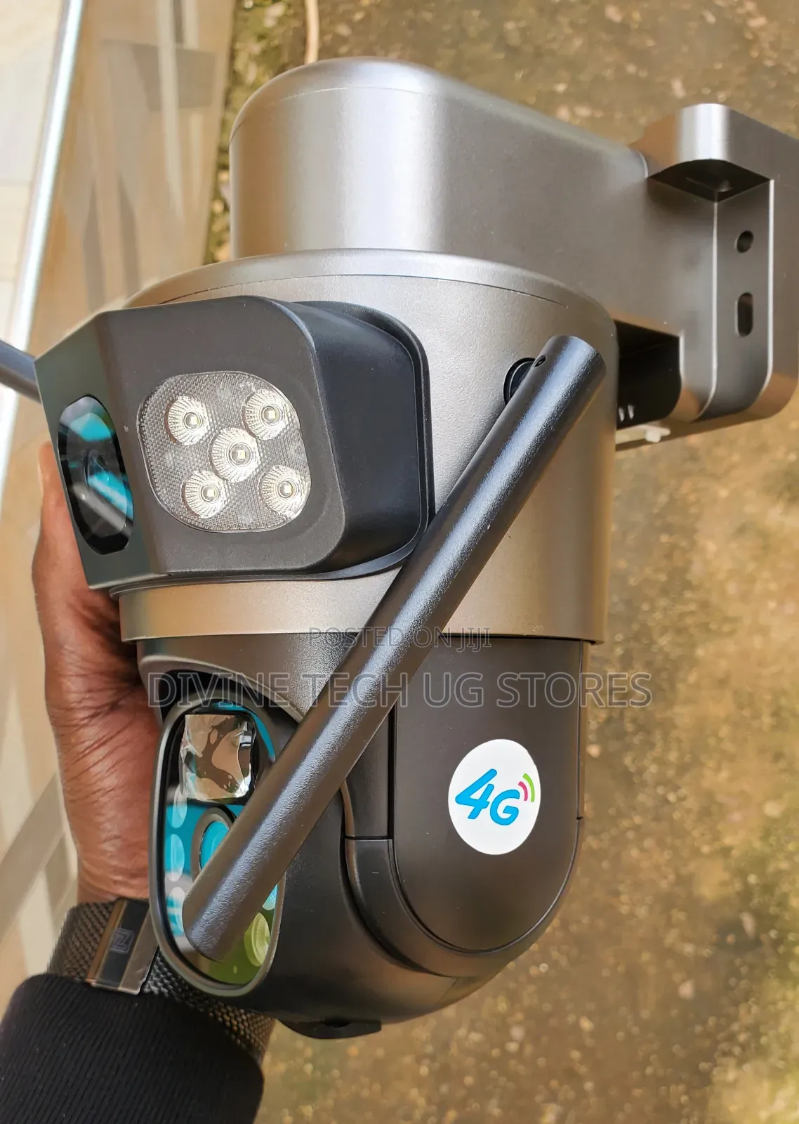 V380 Solar 4G Stand Alone Camera PTZ Outdoor Security Camera