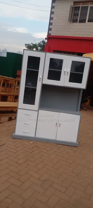 Side Board