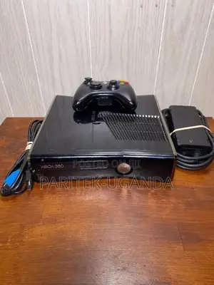 Microsoft Xbox 360 S 250GB Console