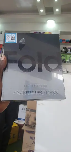 New Samsung Galaxy Z Fold4 1 TB Black