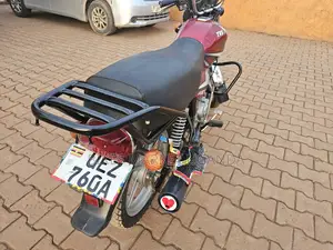 TVS HLX 125 2019 Red