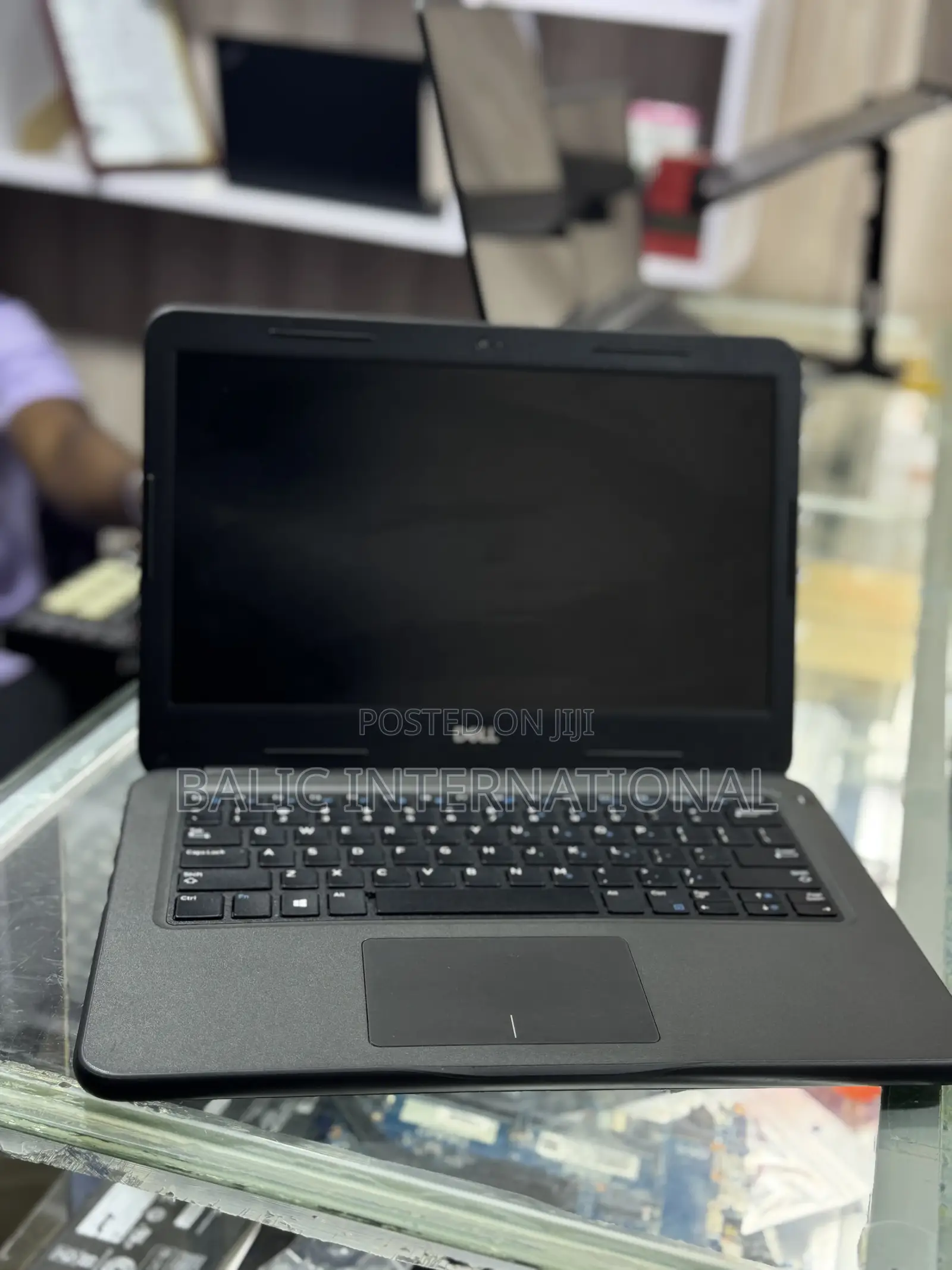 Laptop Dell Latitude 3310 8GB Intel Core I3 SSD 128GB