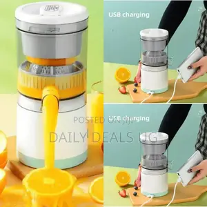 Portable Citrus Juicer Press