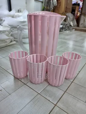 Melon Jug With 4 Glasses