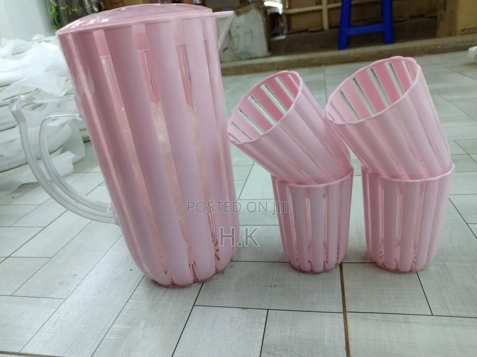 Melon Jug With 4 Glasses