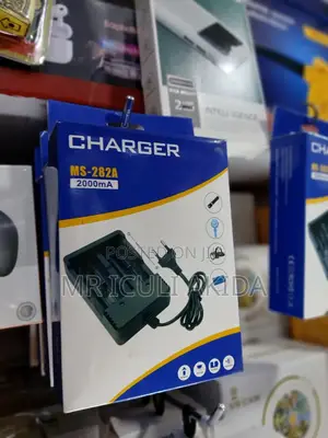 Ultra Fire 2slot 2000mah Li-Ion Battery Charger