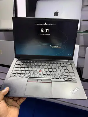Laptop Lenovo ThinkPad E14 Gen 4 8GB Intel Core I5 SSD 512GB