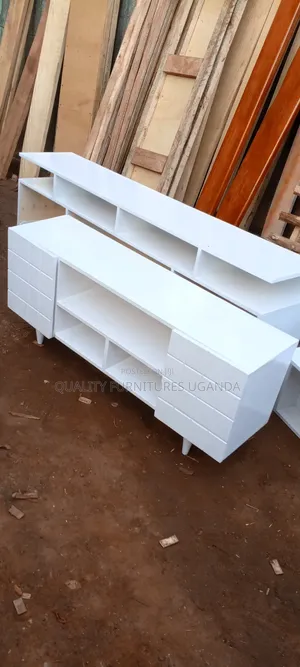 Tv Stand in White Colour