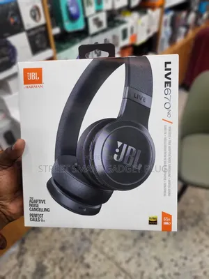 JBL LIVE 670 Bluetooth Headphones