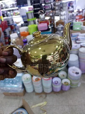 Ceramic Serving Tea Pot