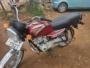 Bajaj Boxer 2023 Red