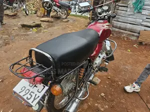 Bajaj Boxer 2022 Red