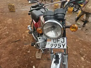 Bajaj Boxer 2022 Red