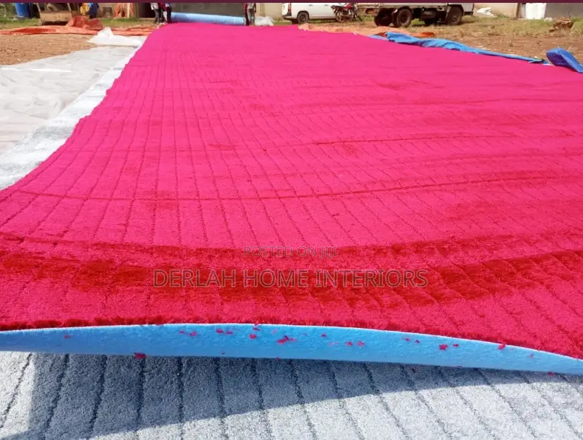 Quality Red Carpets Per Square Meter