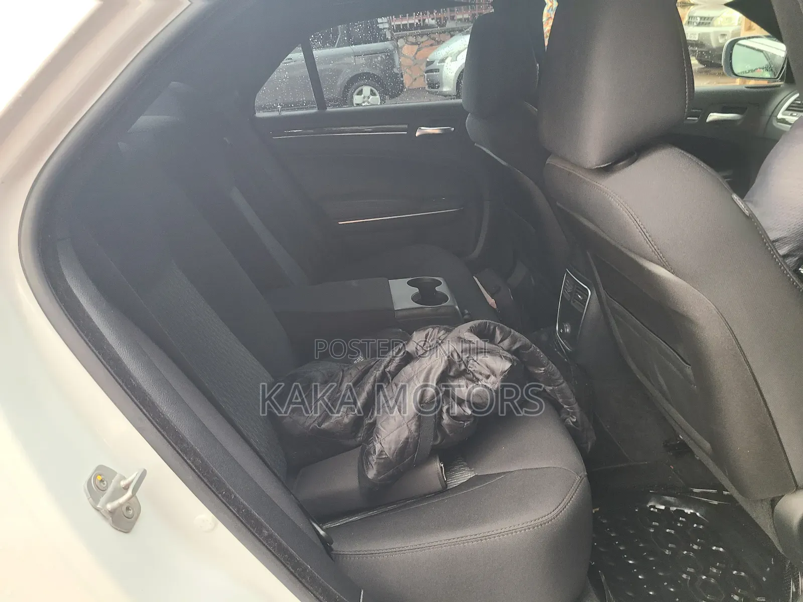 Chrysler 300C 2014 White