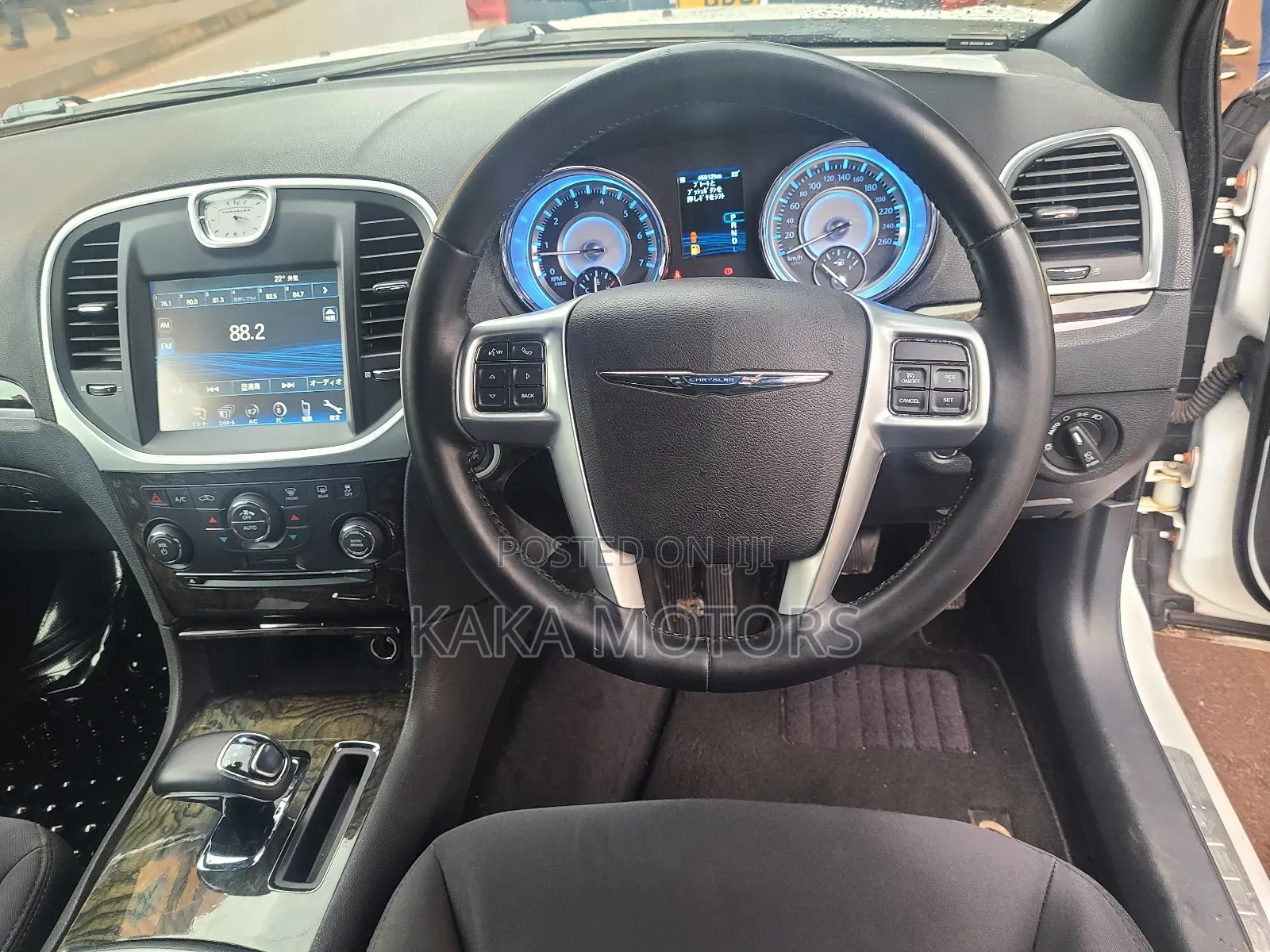 Chrysler 300C 2014 White