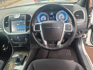 Chrysler 300C 2014 White
