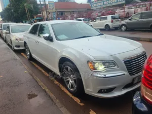 Chrysler 300C 2014 White