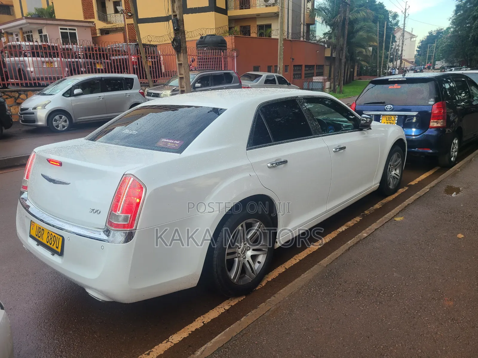 Chrysler 300C 2014 White