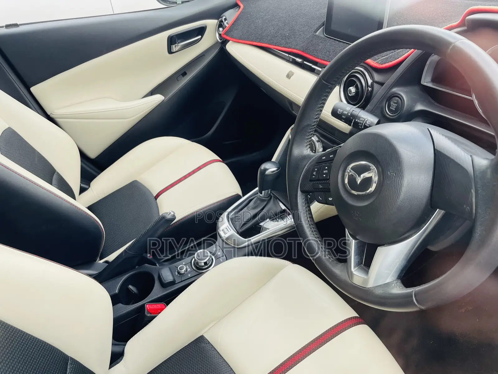 Mazda 2 2014 Gray