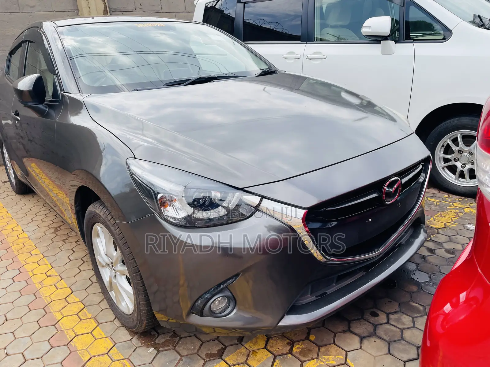Mazda 2 2014 Gray