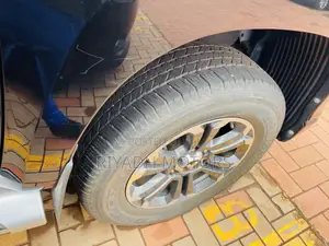 Mitsubishi Triton 2021 Black