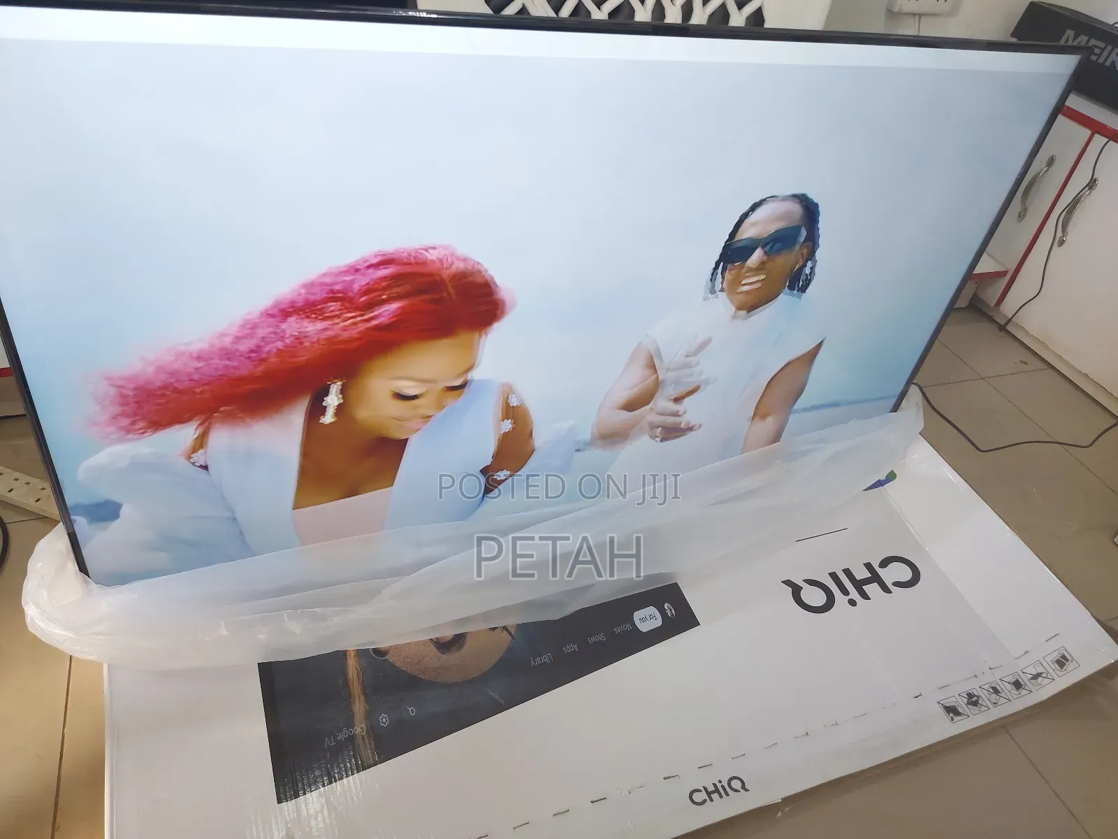 Chiq 55 Inches Smart TV