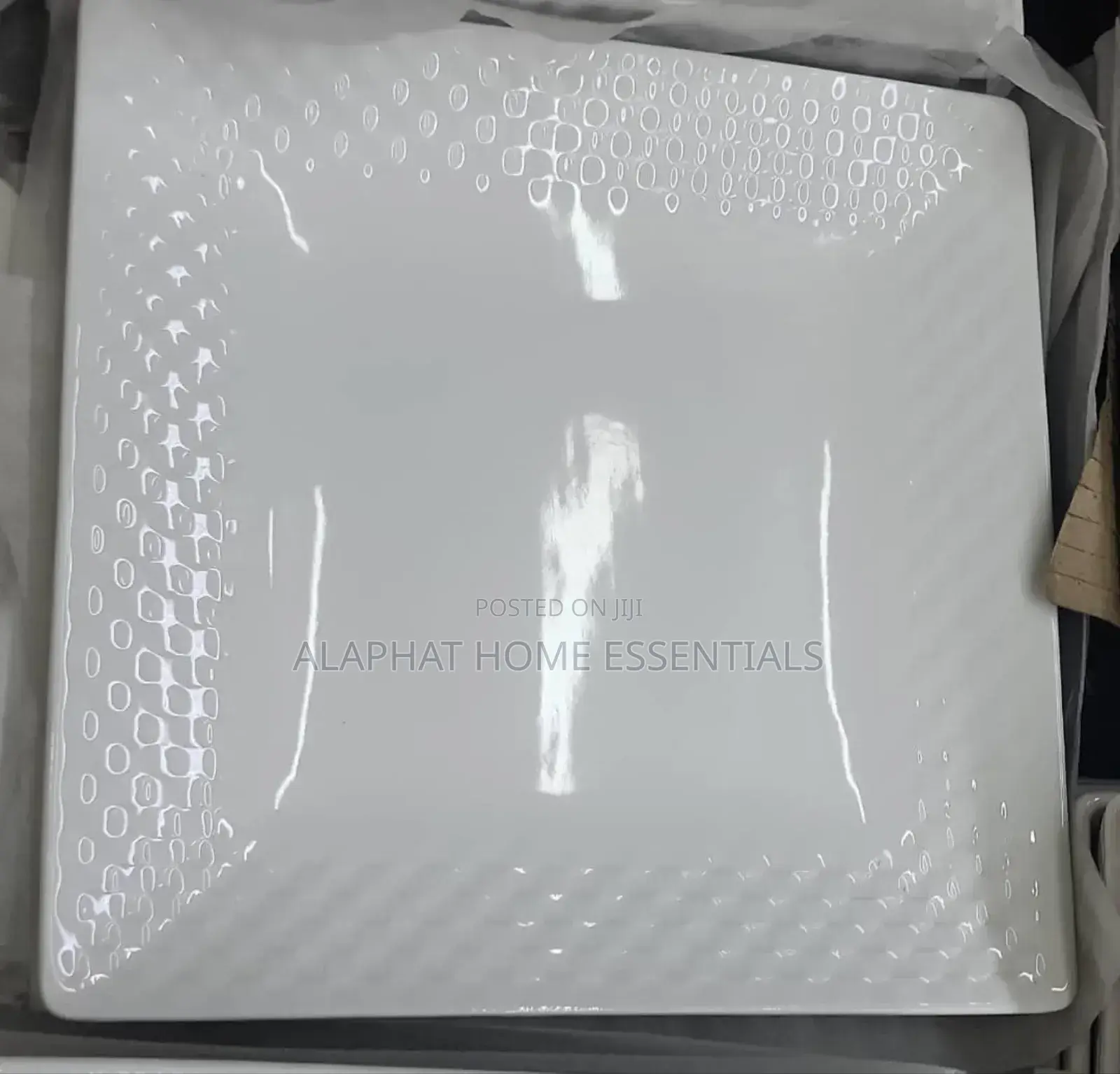 A Dozen of Breakable Plates