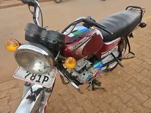 Bajaj Boxer 2018 Red